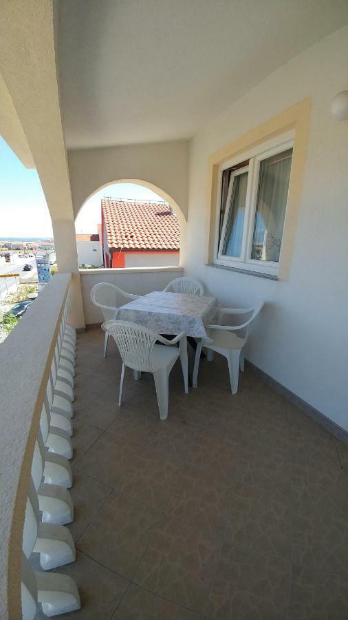 Apartments Ayla Vir Pokoj fotografie